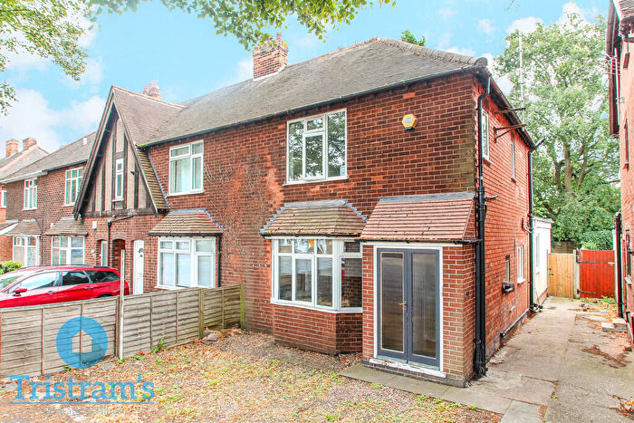 6 Bedroom Semi-Detached House To Rent In Beeston Road, Dunkirk, NG7