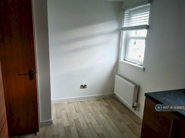1 Bedroom Flat To Rent In Endrick Court, Stenhousemuir, FK5