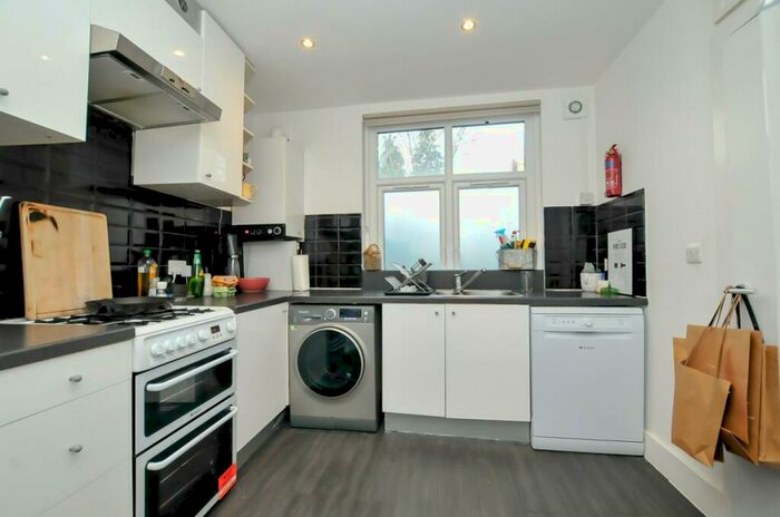 3 Bedroom House To Rent In Rectory Road, Stoke Newington, N16