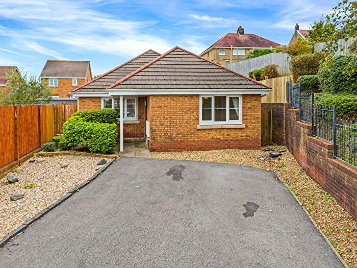 2 Bedroom Detached Bungalow For Sale In Golwg Y Garn, Penllergaer, Swansea, SA4