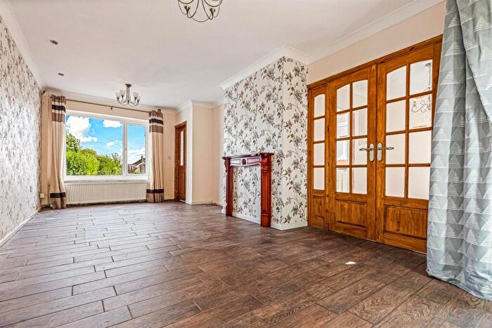 3 Bedroom Detached House For Sale In Coniston Crescent, Loughborough, LE11