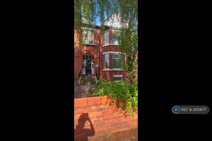 1 Bedroom Flat To Rent In Whalley Range, Manchester, M16