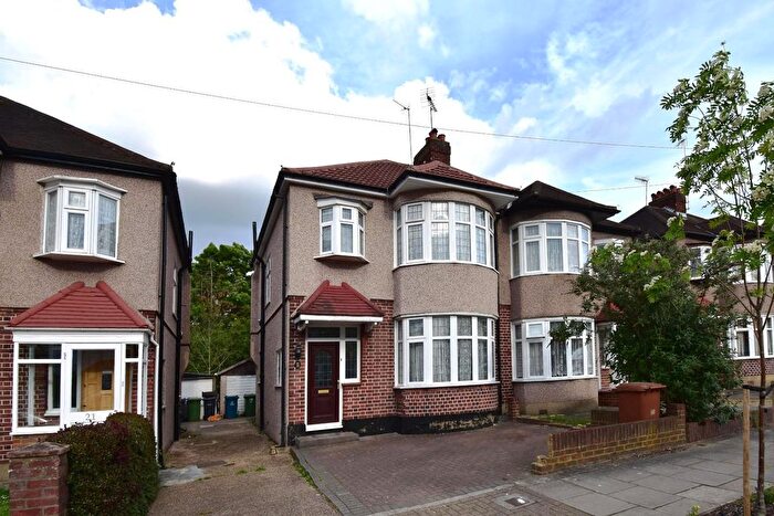 3 Bedroom Semi-Detached House To Rent In Dorchester Avenue, Harrow, Middlesex, HA2