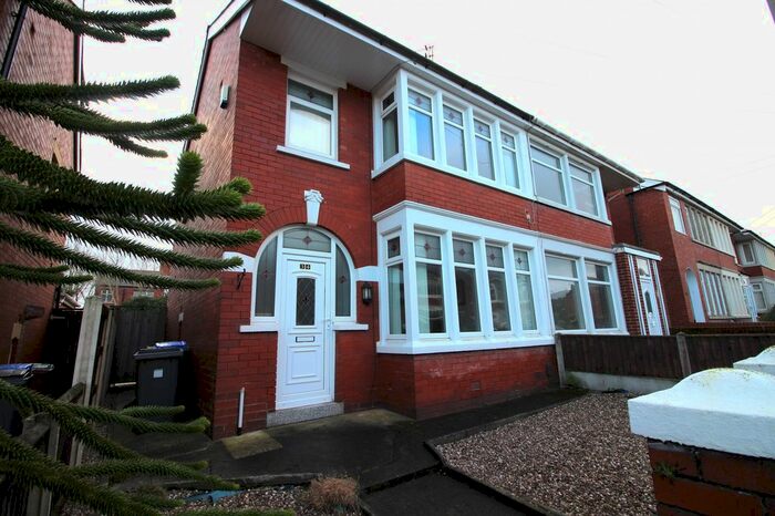 3 Bedroom Semi-Detached House To Rent In Fordway Avenue, Blackpool, Lancashire FY3