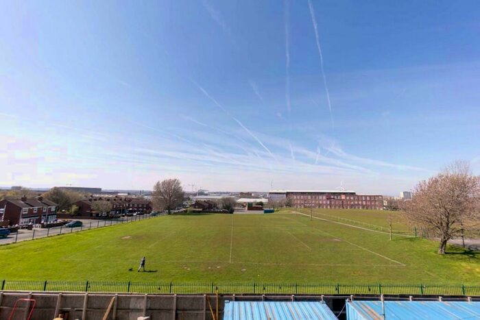 2 Bedroom Apartment To Rent In City Residence, Liverpool, Merseyside, L5