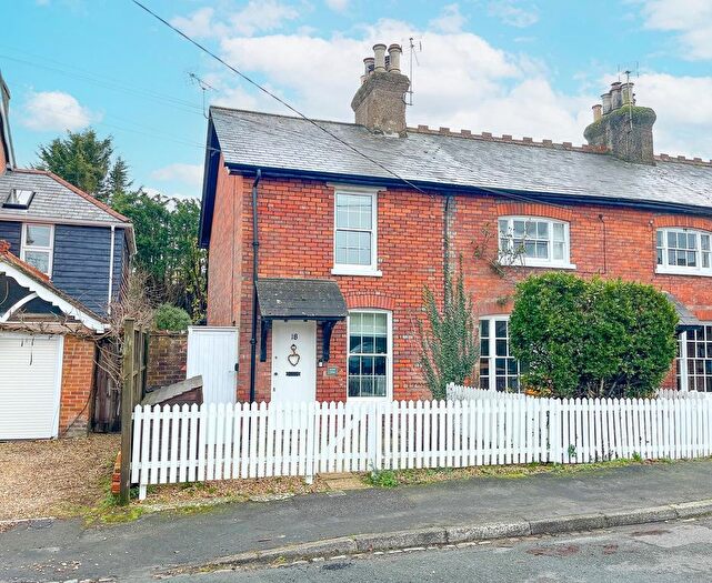 2 Bedroom Terraced House For Sale In Queens Road, Lyndhurst, SO43