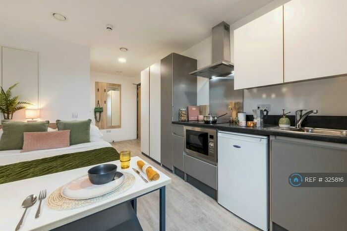 Studio To Rent In Bath Row, Birmingham, B15