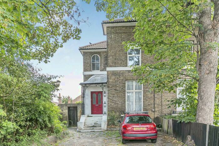 2 Bedroom Flat To Rent In Shernhall Street, Walthamstow, London, E17