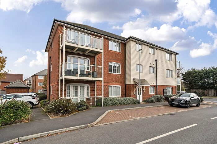 2 Bedroom Flat For Sale In Malt Kiln Place, Dartford, DA2