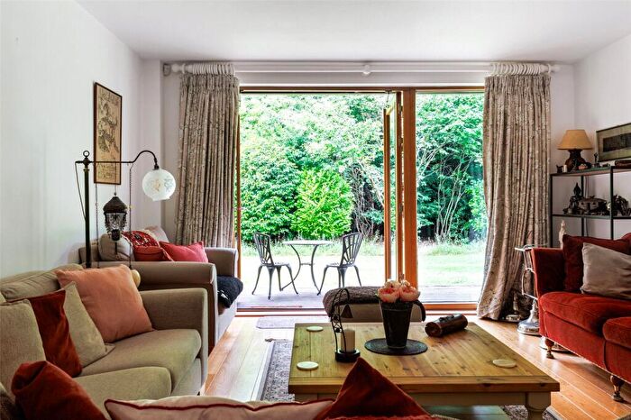 2 Bedroom Apartment For Sale In Cliveden Gages, Taplow, Maidenhead, Buckinghamshire, SL6