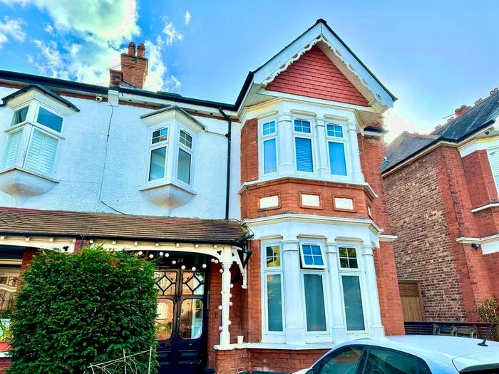 1 Bedroom Flat To Rent In Oakley Avenue, London, W5