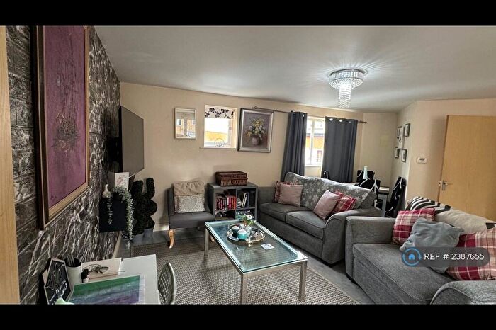 2 Bedroom Flat To Rent In Sakura Walk, Willen Park, Milton Keynes, MK15