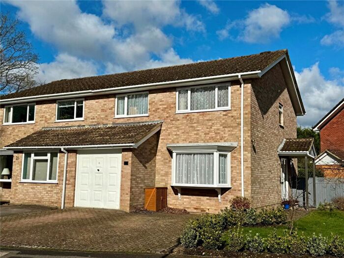 4 Bedroom House For Sale In Grange Close, Everton, Lymington, SO41