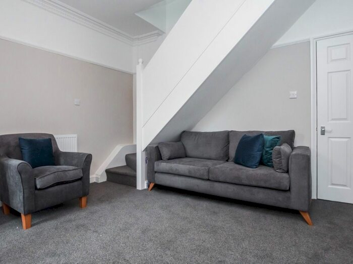 3 Bedroom Terraced House To Rent In Staple Hill Road, Fishponds, Bristol, BS16