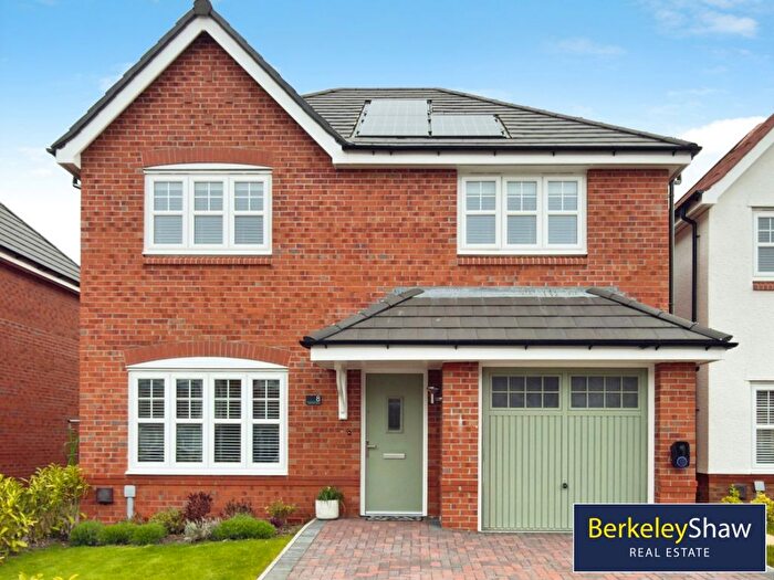 3 Bedroom Detached House For Sale In Torentun Close, Thornton, Liverpool, L23