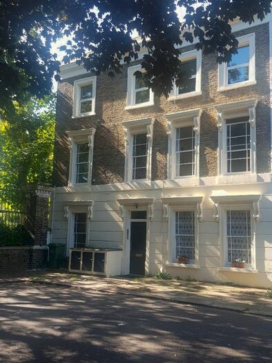 Studio To Rent In St. Martins Close, London, NW1