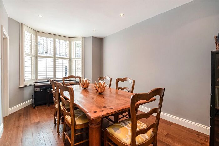 4 Bedroom Detached House To Rent In Langton Street, London, SW10