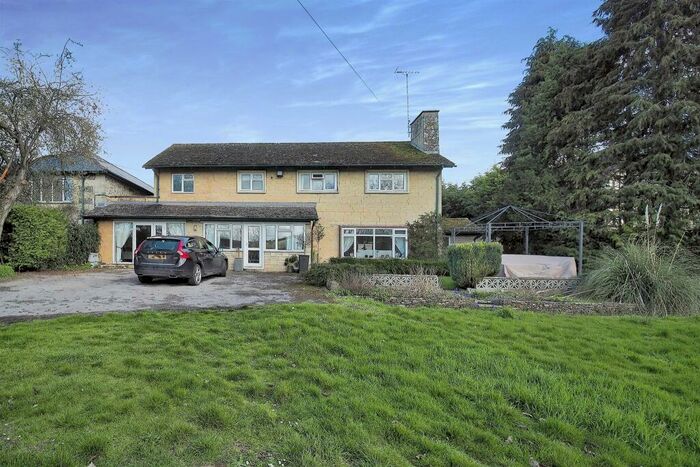 7 Bedroom Detached House For Sale In Warminster Road, South Newton, Salisbury, SP2