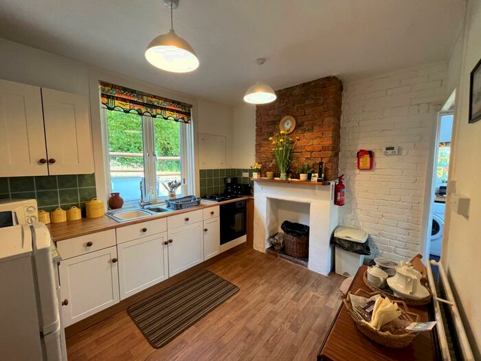 2 Bedroom Semi-Detached House To Rent In Brading Village, PO36