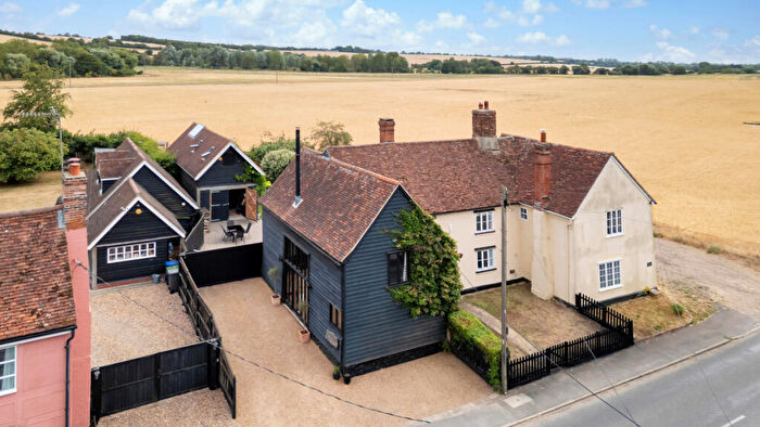 4 Bedroom Barn Conversion For Sale In Stour Street, Sudbury, CO10