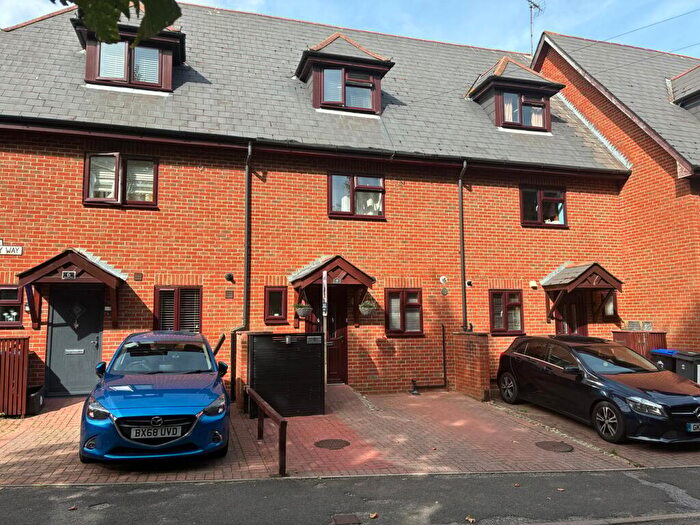 3 Bedroom Terraced House For Sale In Cow Lane, Dover, CT17