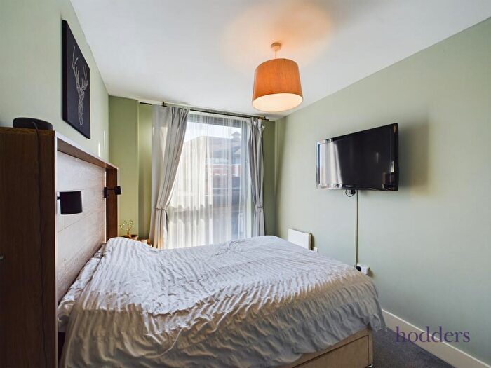 2 Bedroom Apartment To Rent In Chertsey, Surrey, KT16
