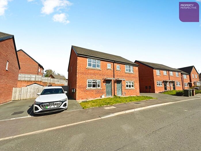 3 Bedroom Semi Detached House For Sale In Mosedale Road, Middleton, Manchester, M24