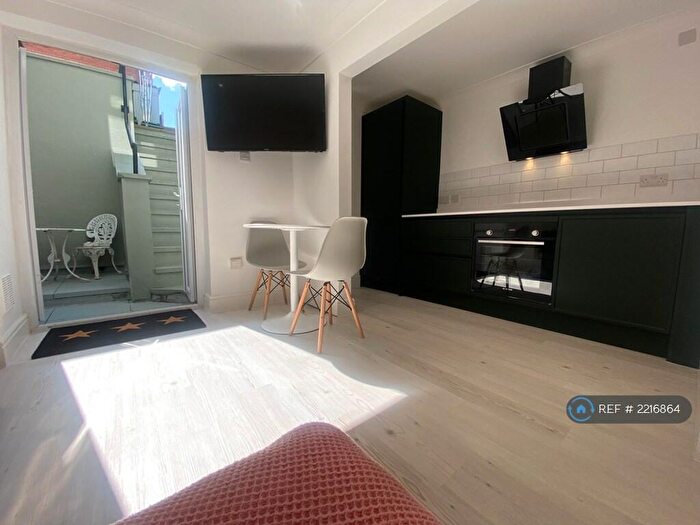 1 Bedroom Flat To Rent In St. Pauls Road, Cheltenham, GL50