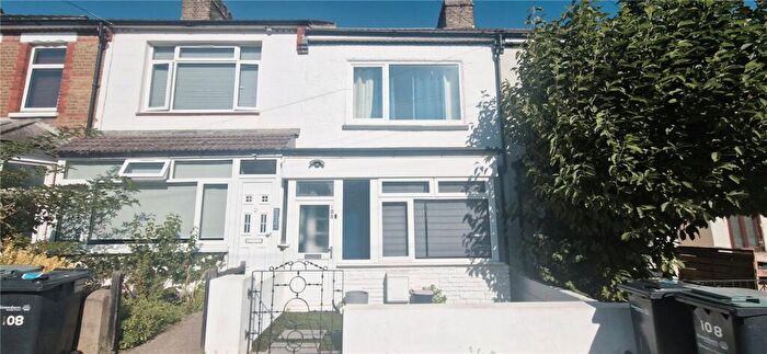 3 Bedroom Terraced House To Rent In Park Avenue, Northfleet, Gravesend, Kent, DA11