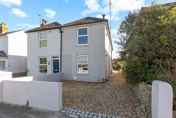 3 Bedroom Semi Detached House For Sale In Florence Road, Chichester, PO19