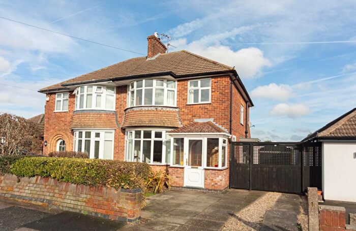 3 Bedroom Semi Detached House For Sale In Farndale Drive, Loughborough, LE11