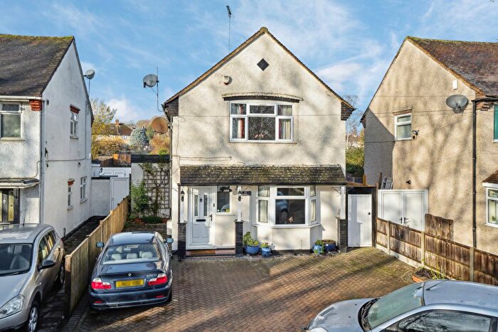 3 Bedroom Detached House For Sale In Denham Way, Maple Cross, Rickmansworth, WD3