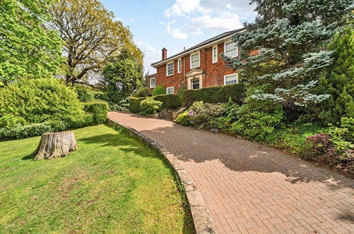 6 Bedroom Detached House For Sale In Oakleigh Park Avenue, Chislehurst, Kent, BR7