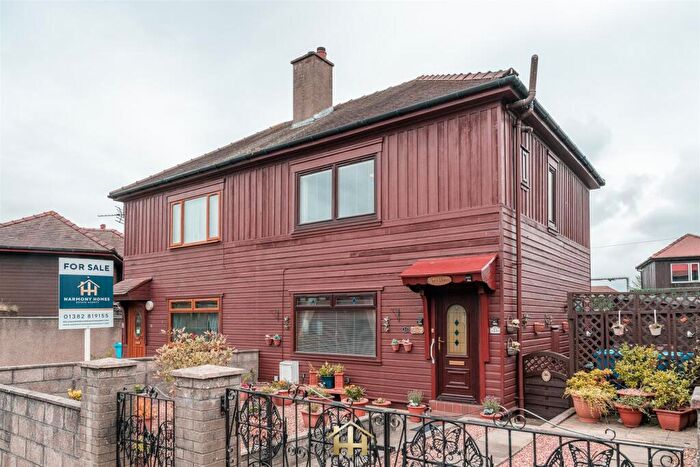 3 Bedroom House For Sale In Pitkerro Drive, Dundee, DD4