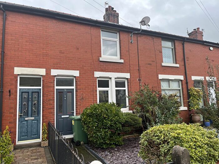 2 Bedroom Property To Rent In Kirkham Road, Freckleton, PR4
