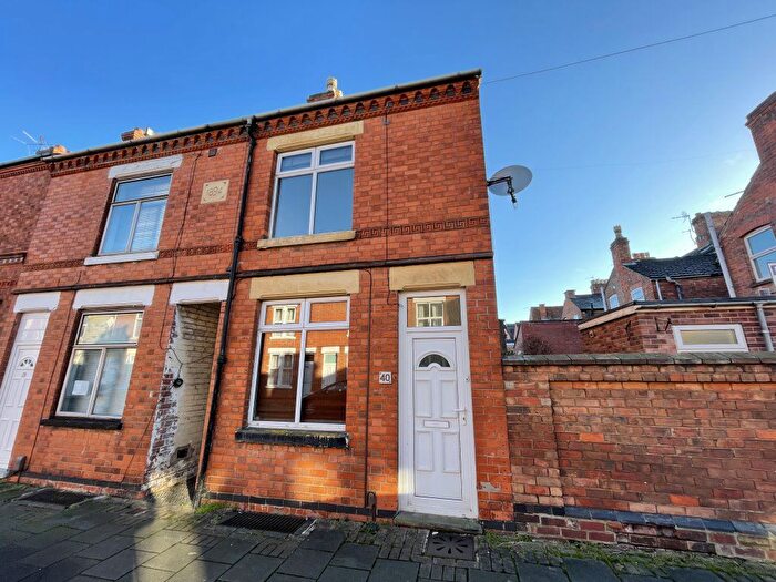2 Bedroom Terraced House To Rent In Station Street, Loughborough, LE11