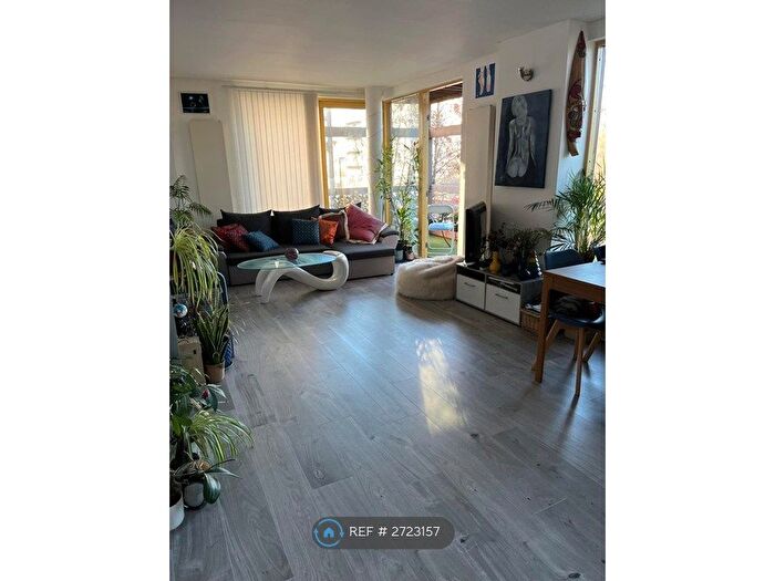 1 Bedroom Flat To Rent In Farnsworth Court, London, SE10