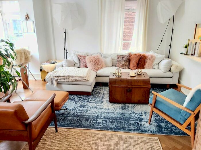 2 Bedroom Flat To Rent In Wesley Court, Weymouth Street, London, W1G