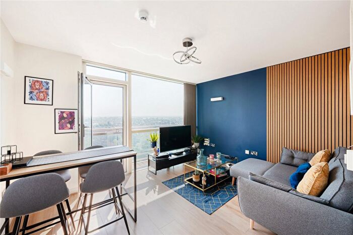 1 Bedroom Flat For Sale In Argento Tower, Wandsworth, SW18