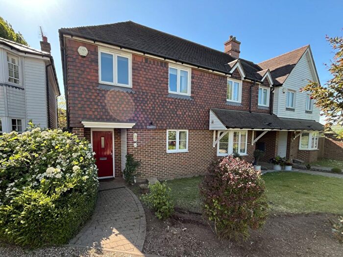 3 Bedroom Terraced House For Sale In Brickmakers Meadows, Platt, Sevenoaks, TN15