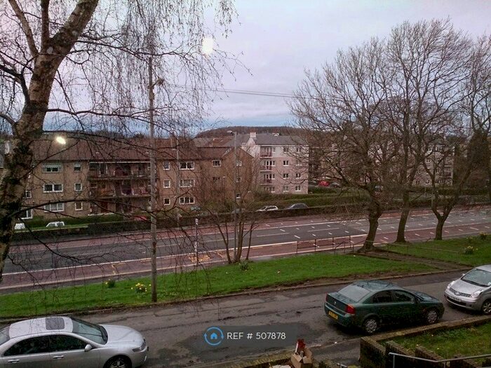 2 Bedroom Flat To Rent In Barrmill Road, Glasgow, G43