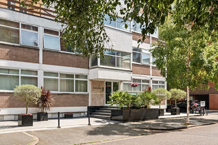 2 Bedroom Flat For Sale In Tower Court, St Johns Wood, NW8