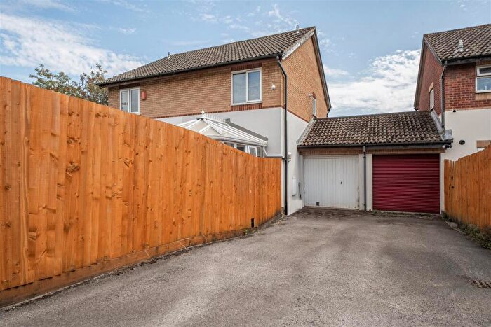 2 Bedroom Semi-Detached House For Sale In Craven Way, Barrs Court, Bristol, BS30
