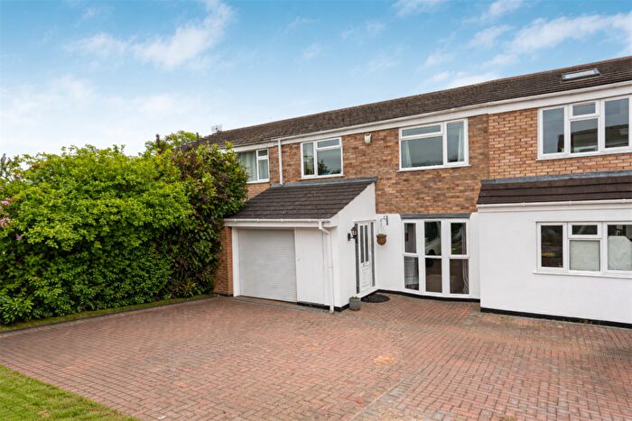 3 Bedroom Town House For Sale In Blackwater Close, Caversham Park, Reading, RG4