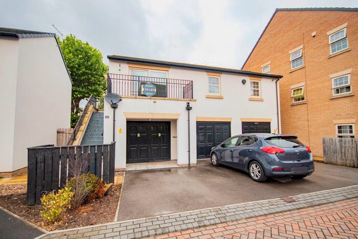 2 Bedroom Flat To Rent In Boothferry Park Halt, Hull, HU4