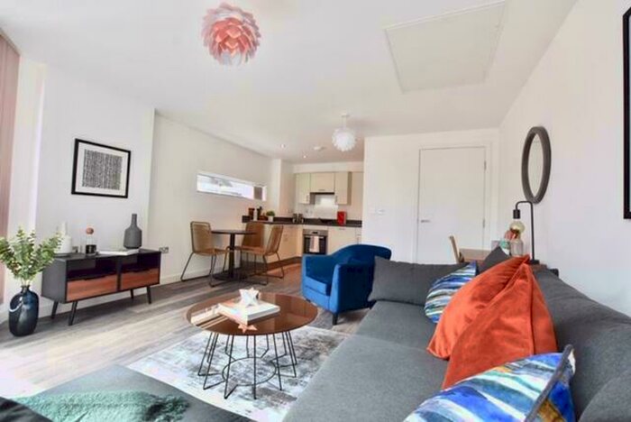 2 Bedroom Apartment To Rent In The Forum, Pershore Street, Birmingham, B5