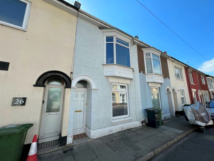 4 Bedroom House To Rent In Baileys Road, Southsea, PO5
