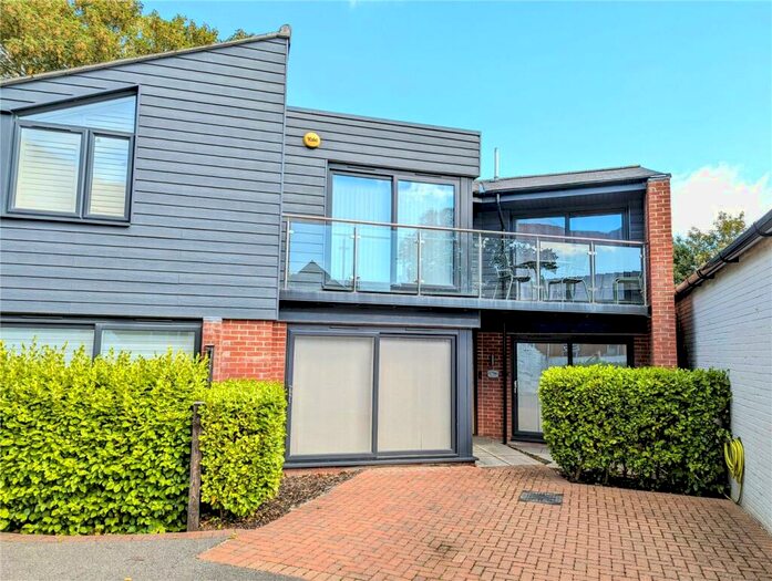 3 Bedroom Semi-Detached House For Sale In Parkstone Avenue, Lower Parkstone, Poole, BH14