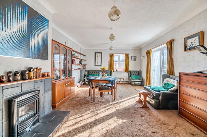 2 Bedroom Detached House For Sale In Mead Lane, Paignton, Devon, TQ3