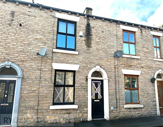 2 Bedroom Terraced House To Rent In Co-Operative Street, Springhead, Saddleworth, OL4